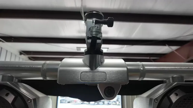 Slide: The Image of MasterCraft X26 2022 - 65