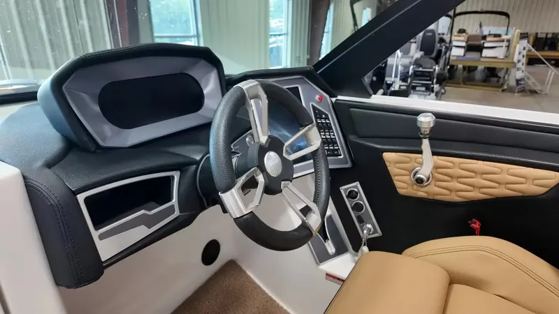 Slide: The Image of MasterCraft X26 2022 - 39