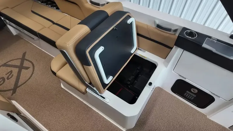Slide: The Image of MasterCraft X26 2022 - 47
