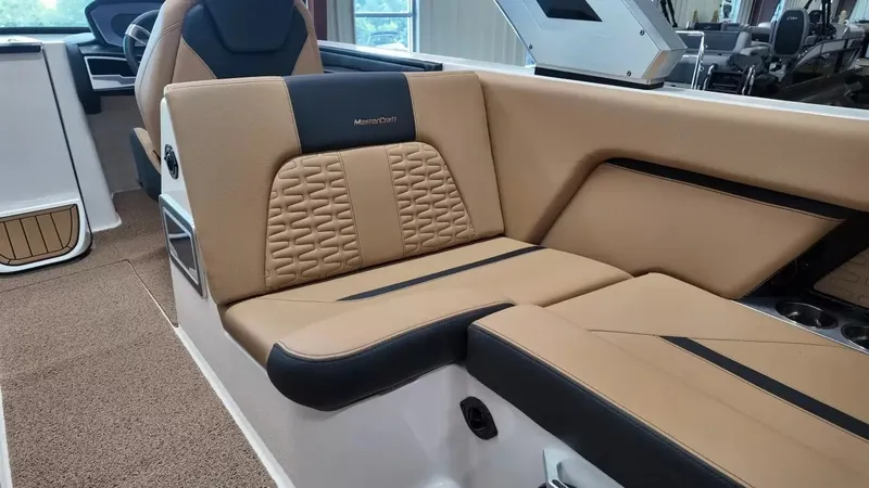 Slide: The Image of MasterCraft X26 2022 - 55