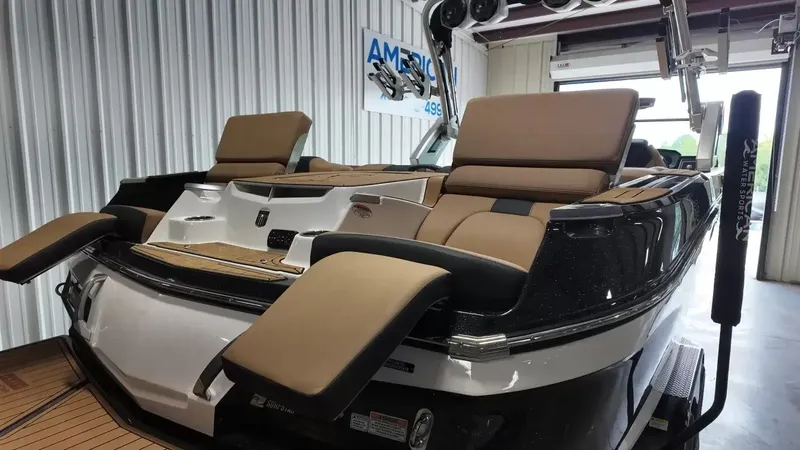 Slide: The Image of MasterCraft X26 2022 - 73