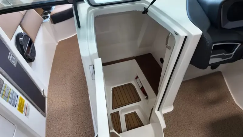 Slide: The Image of MasterCraft X26 2022 - 35