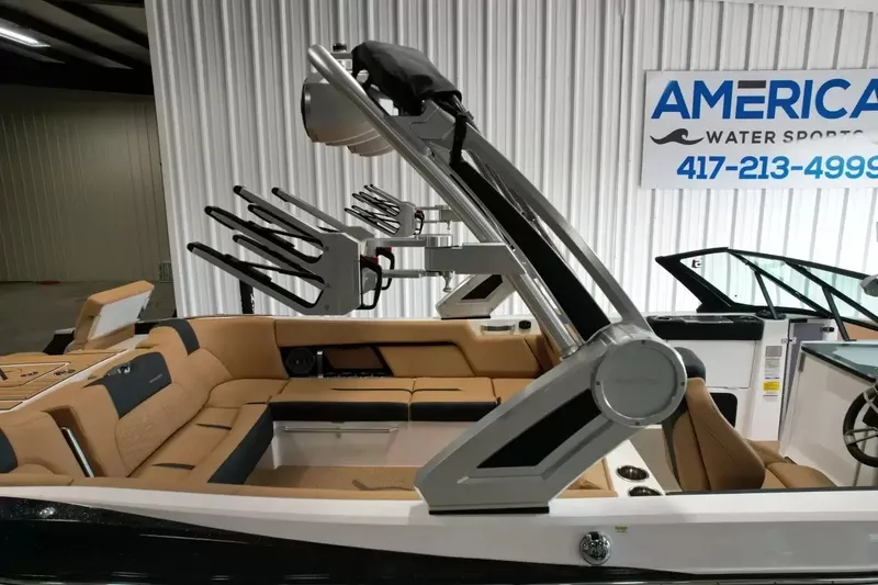 Slide: The Image of MasterCraft X26 2022 - 63