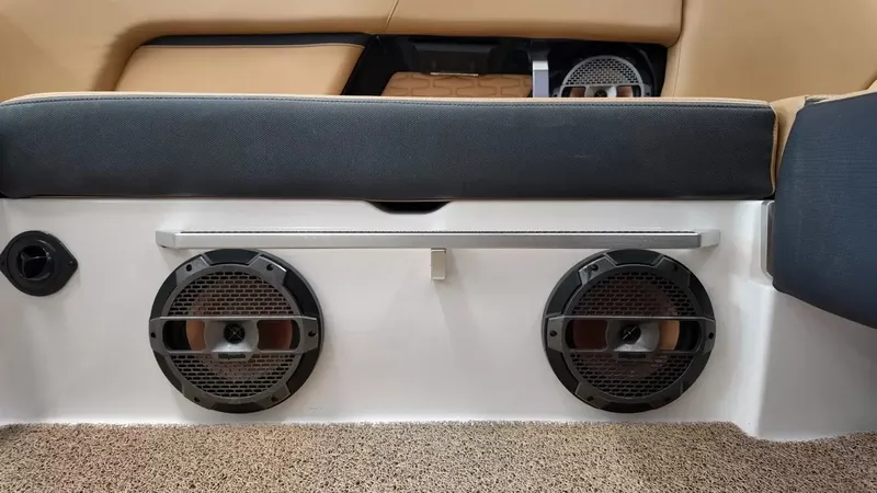 Slide: The Image of MasterCraft X26 2022 - 59