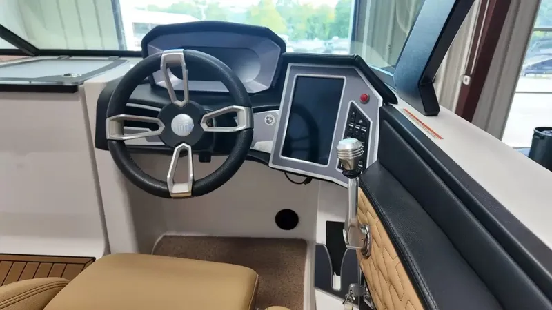 Slide: The Image of MasterCraft X26 2022 - 43