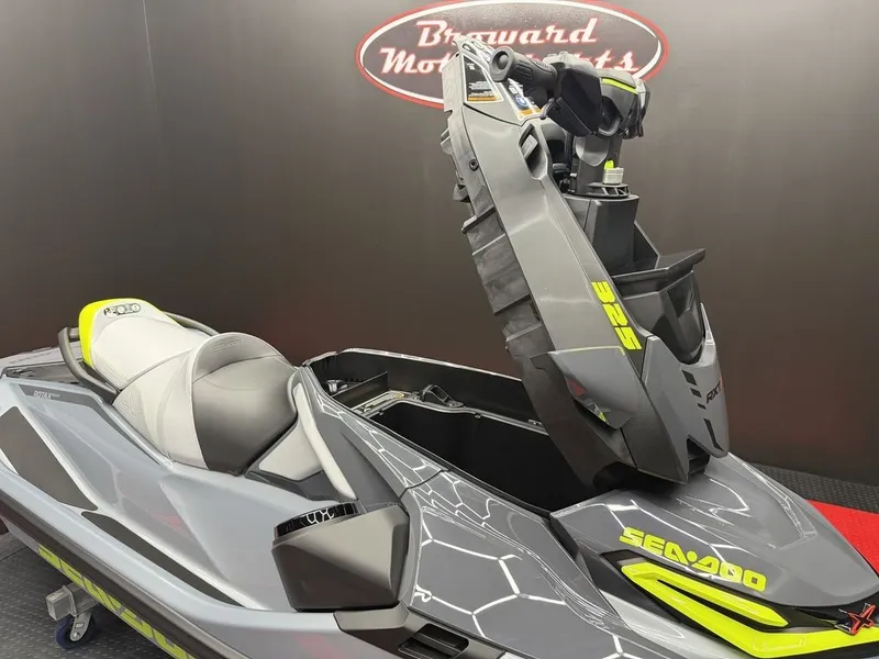 Slide: The Image of Sea-Doo RXT-X 325 2026 - 15