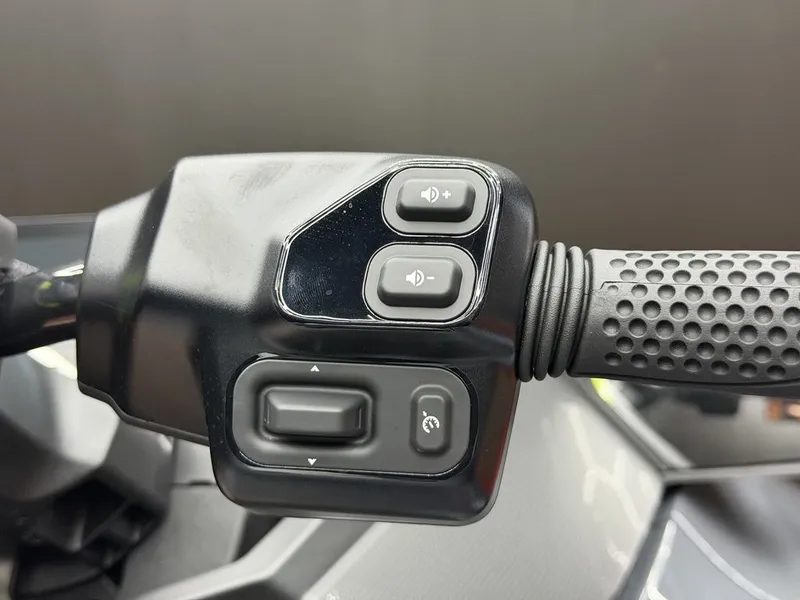 Slide: The Image of Sea-Doo RXT-X 325 2026 - 12