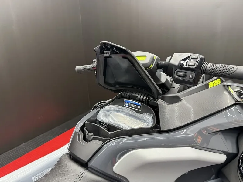 Slide: The Image of Sea-Doo RXT-X 325 2026 - 14