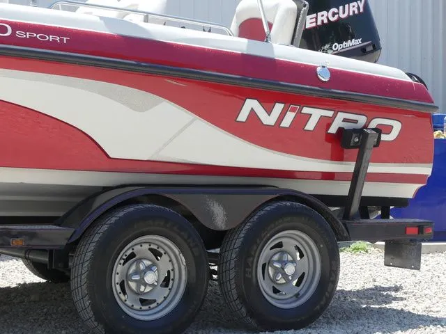 Slide: The Image of Nitro Sport Boats 290 Sport 2013 - 11