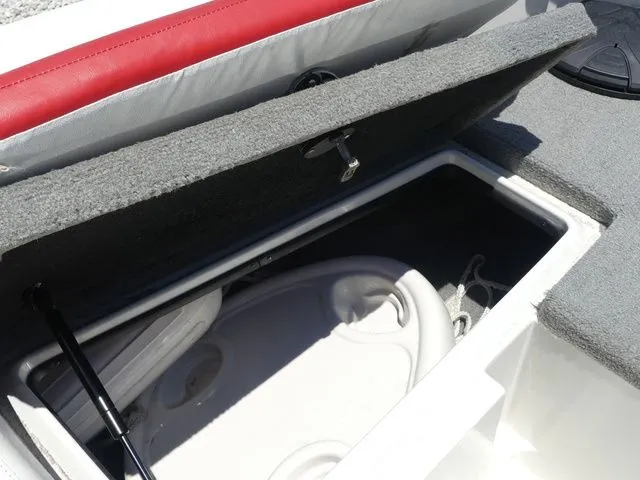 Slide: The Image of Nitro Sport Boats 290 Sport 2013 - 33