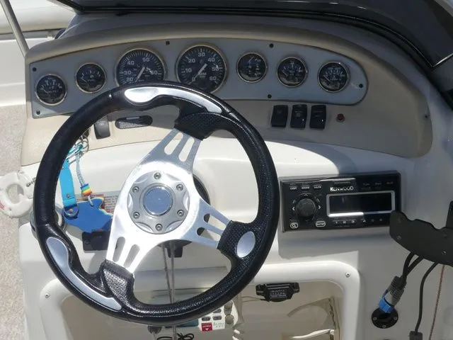 Slide: The Image of Larson Escape 204 Deck Boat 2008 - 26