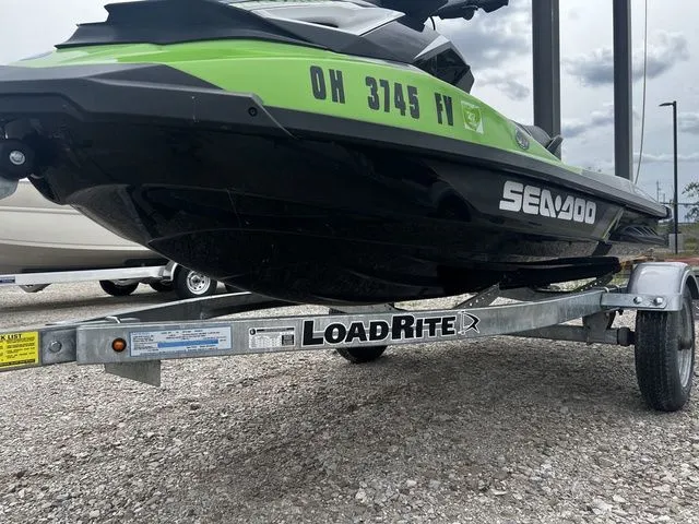 Slide: The Image of Sea-Doo GTR 2018 - 6