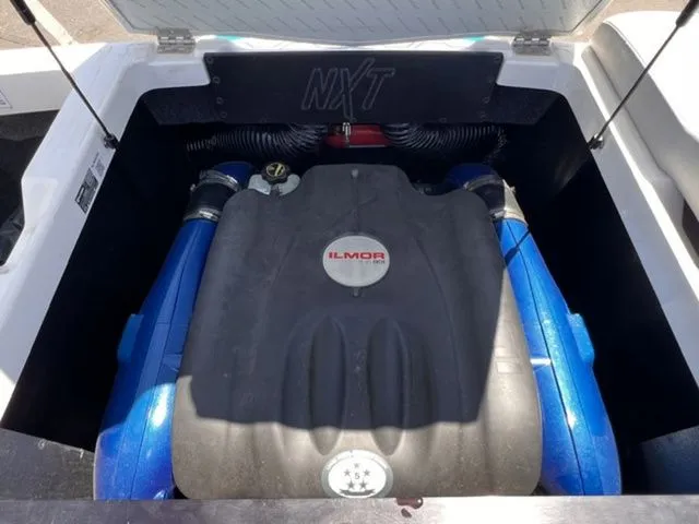Slide: The Image of MasterCraft NXT24 2021 - 19