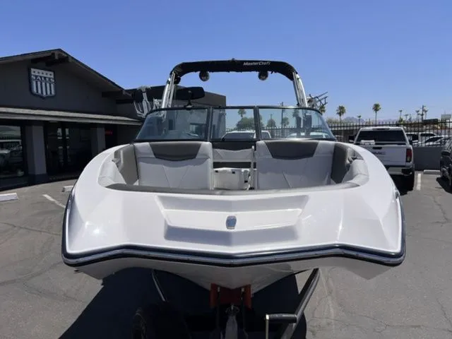 Slide: The Image of MasterCraft NXT24 2021 - 3