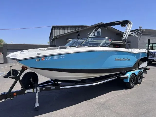 Slide: The Image of MasterCraft NXT24 2021 - 2