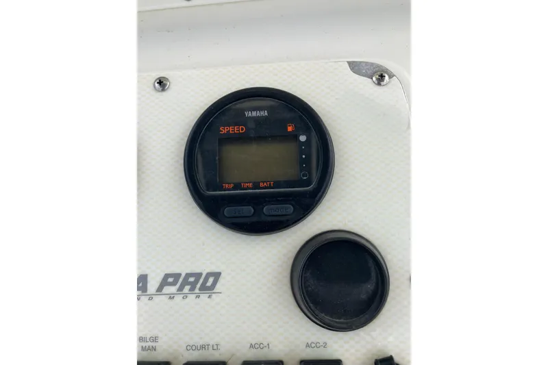 Slide: The Image of Yamaha speedometer on 2003 Seapro 239 boat dashboard. - 8