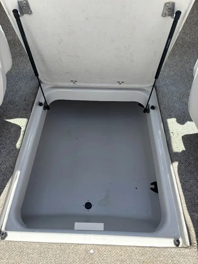 Slide: The Image of Crownline Boats 206ls 2005 - 11
