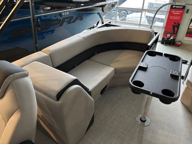 Slide: The Image of Dockside 22DQ 2.75 2026 - 6
