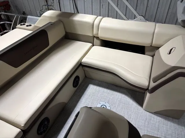 Slide: The Image of South Bay 500 Series 523SB2 3.0 2023 - 8