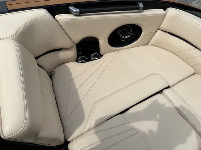 Slide: The Image of Supra SA 400 2023 - 19