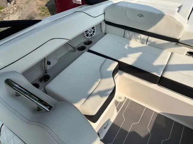 Slide: The Image of Regal Regal LS2 Surf 2023 - 13