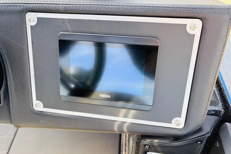 Slide: The Image of Yamaha display screen on 2026 Ranger Z521 boat dashboard. - 45