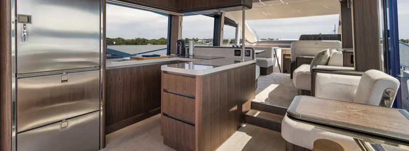 Slide: The Image of Galeon 560 Fly 2023 - 1