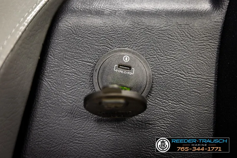 Slide: The Image of USB Type-C charging port in 2024 Avalon CAT VRB, featuring Reeder Trausch Marine branding. - 36