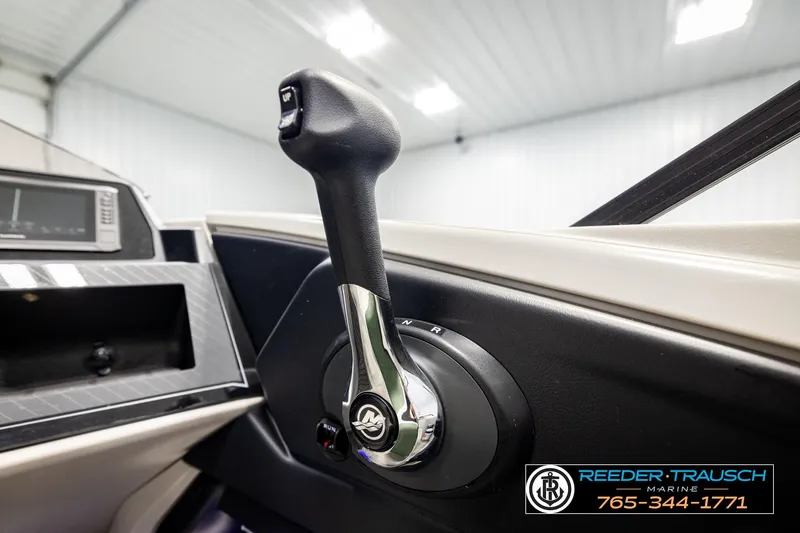 Slide: The Image of Throttle control lever of 2024 Avalon CAT VRB boat in a modern cockpit. - 41