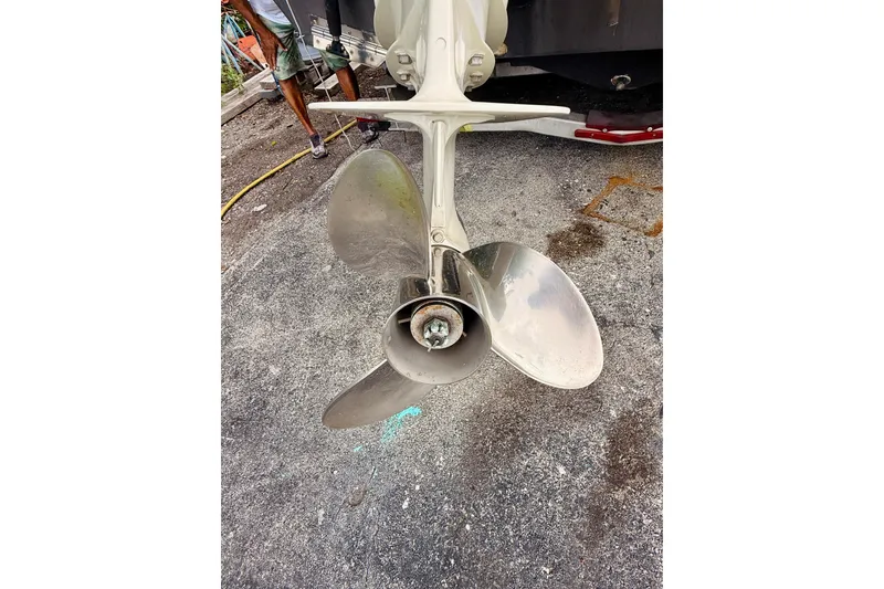Slide: The Image of Propeller of 2018 Sea Chaser 27 HFC CC boat on concrete surface. - 14