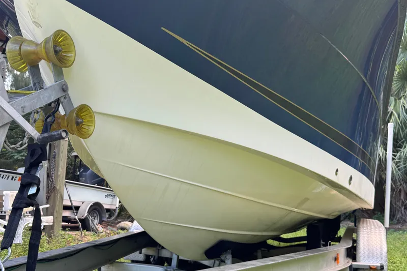Slide: The Image of 2007 Hydra-Sports Vector 2500 CC boat on trailer, showcasing hull design. - 8