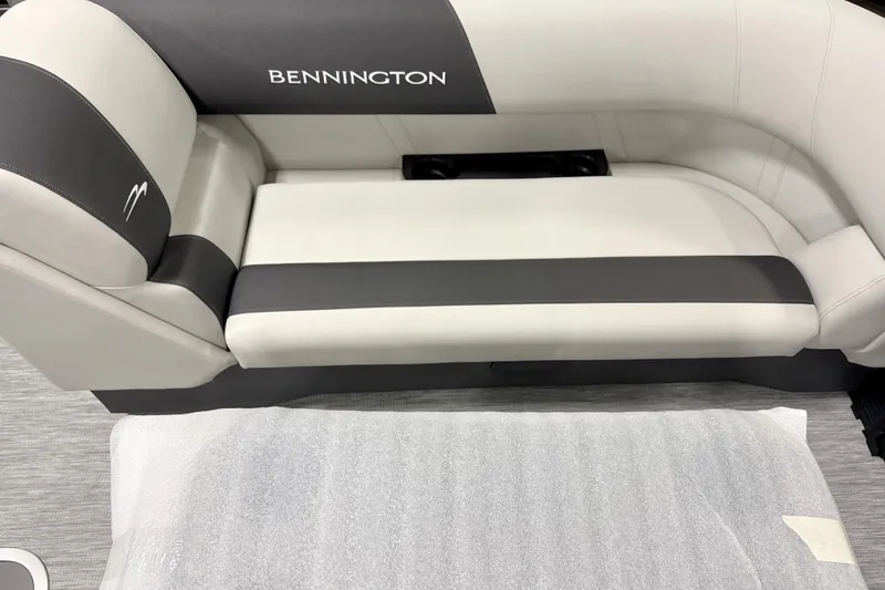 Slide: The Image of Bennington 22 S-One Swingback 2026 boat seat in gray and white upholstery. - 8