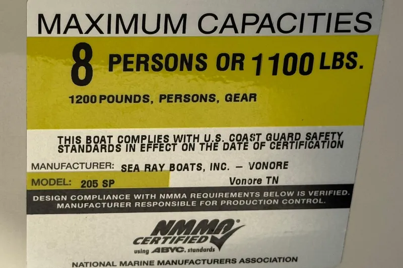 Slide: The Image of Sea Ray 205 Sport 2008 boat capacity label, maximum 8 persons or 1100 lbs. - 31