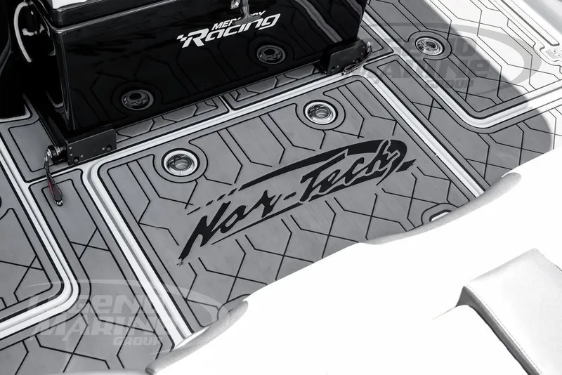 Slide: The Image of Nor-Tech 390 Sport 2024 - 32