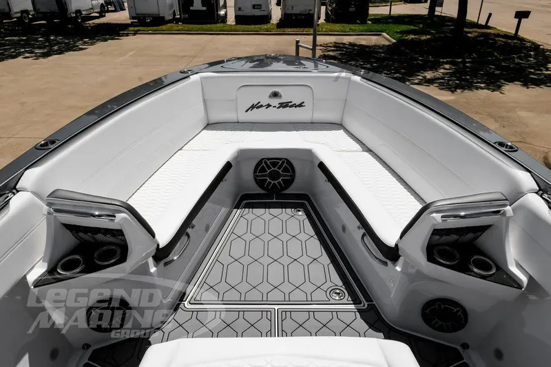 Slide: The Image of Nor-Tech 390 Sport 2024 - 37