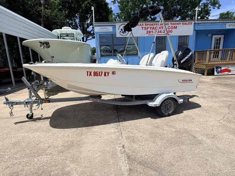 The Image of Boston Whaler 130 Super Sport 2010 - 1