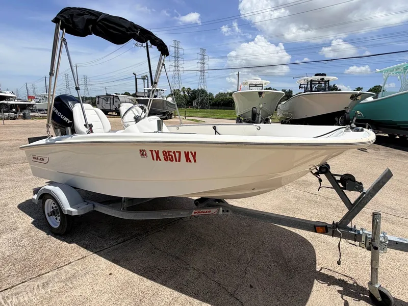 Slide: The Image of Boston Whaler 130 Super Sport 2010 - 13