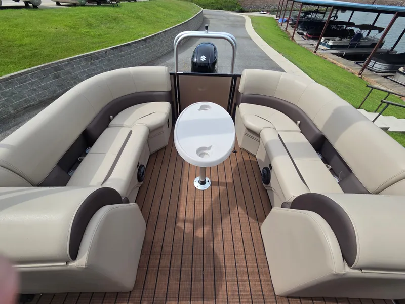 Slide: The Image of Bentley Pontoons Legacy Navigator 243 2024 - 4