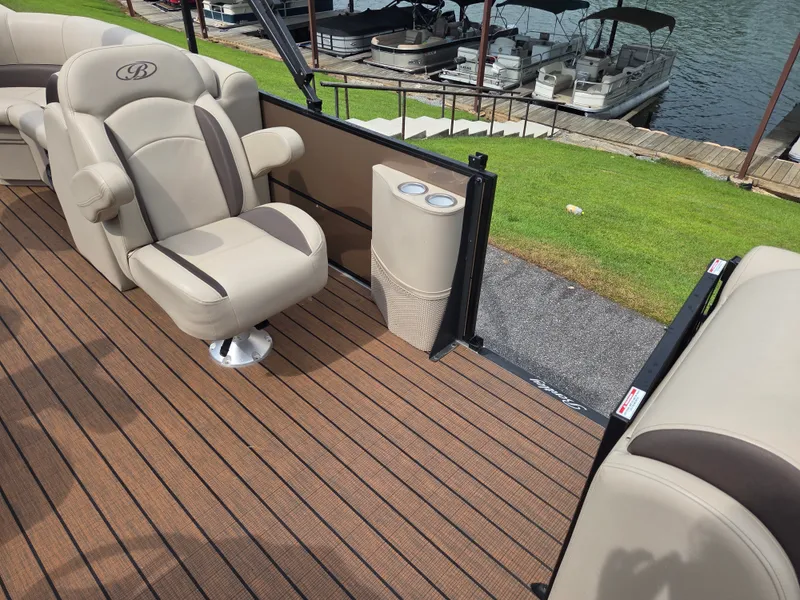 Slide: The Image of Bentley Pontoons Legacy Navigator 243 2024 - 3
