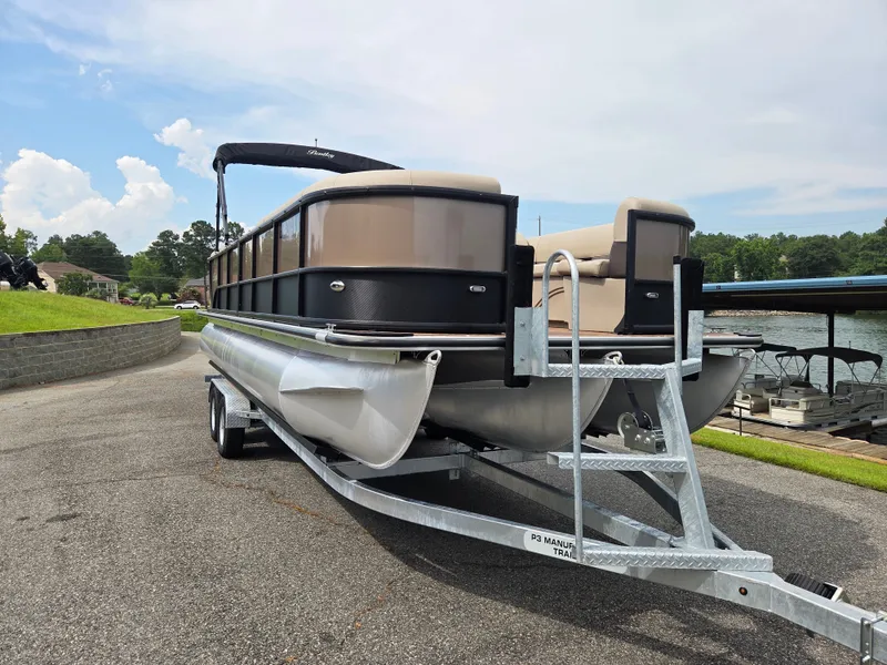 Slide: The Image of Bentley Pontoons Legacy Navigator 243 2024 - 9