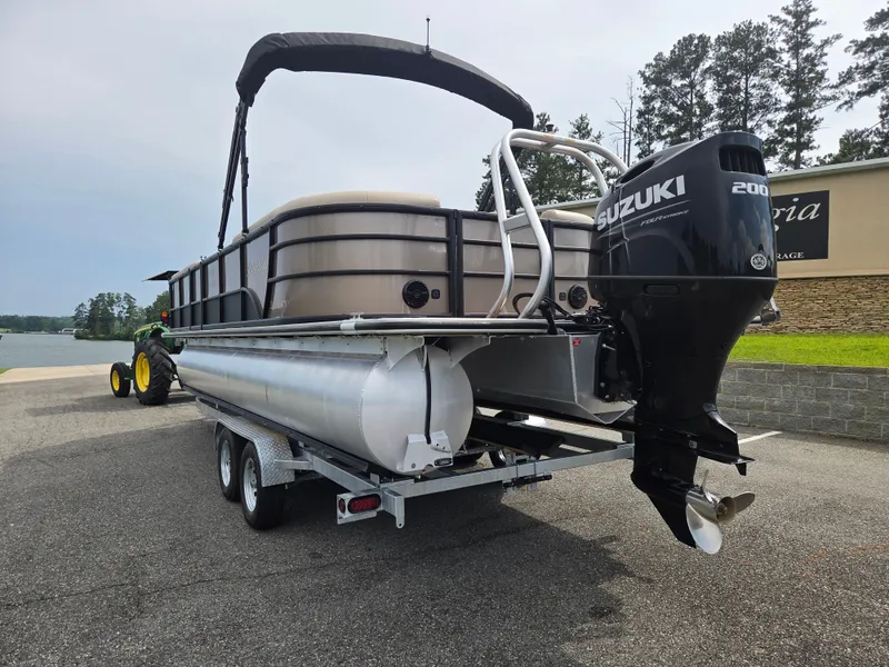 Slide: The Image of Bentley Pontoons Legacy Navigator 243 2024 - 7