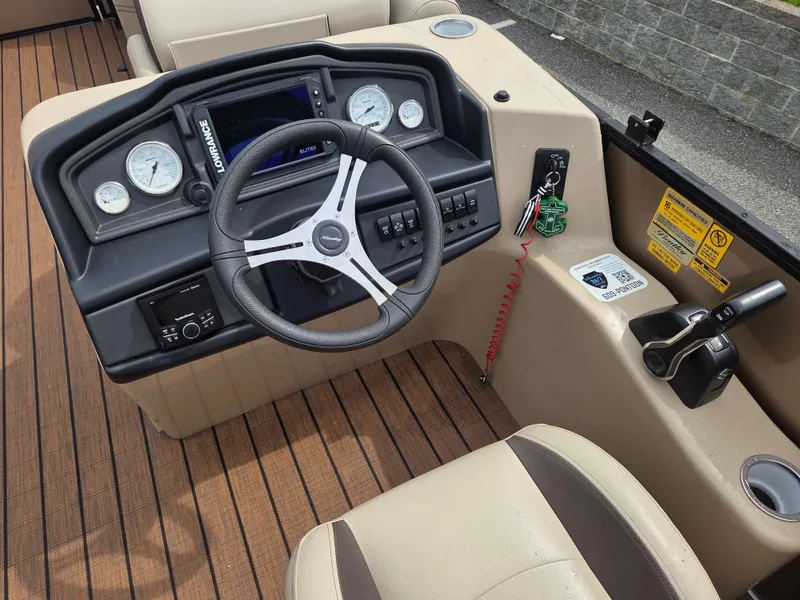 Slide: The Image of Bentley Pontoons Legacy Navigator 243 2024 - 2