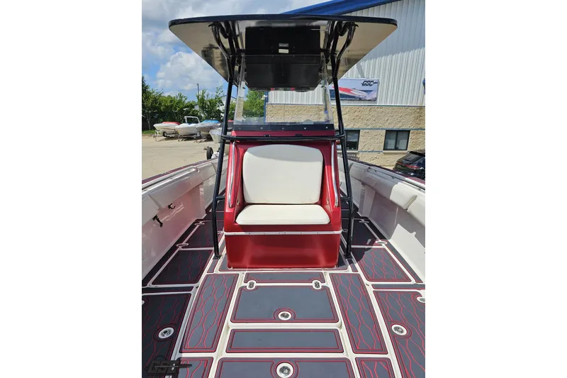 Slide: The Image of 2005 Fountain 34 Sportfish CC Open Bow with stylish seating and modern deck design. - 81