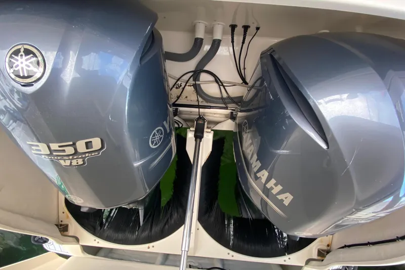 Slide: The Image of 2014 Pursuit SC 365i Sport Coupe with twin Yamaha 350 V8 engines. - 62