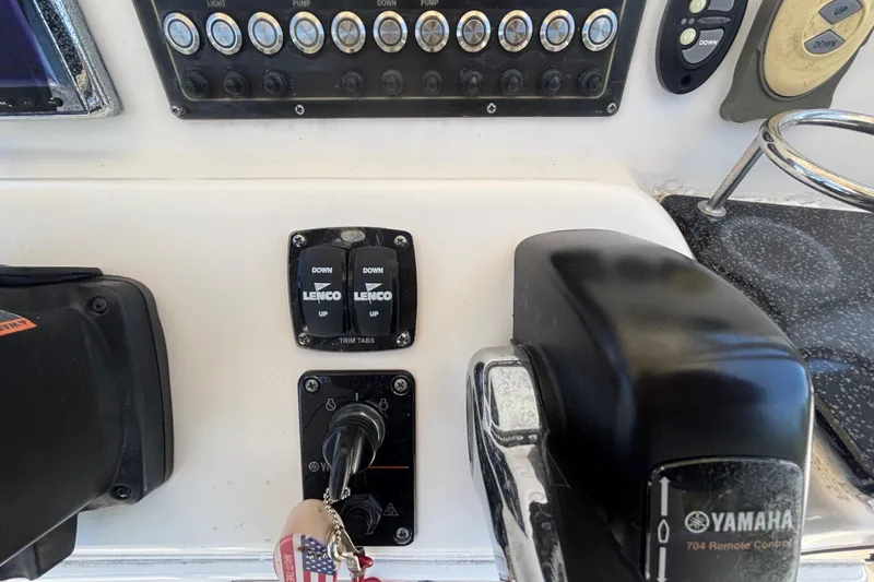 Slide: The Image of Control panel of a 2016 Sea Fox 249 Avenger boat with Yamaha remote. - 23