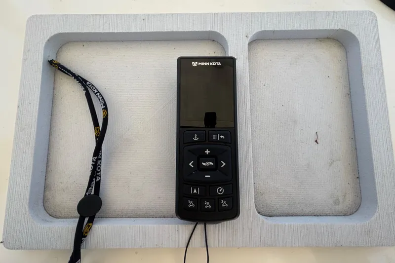 Slide: The Image of Remote control for Minn Kota trolling motor on Sea Fox 249 Avenger, 2016 model. - 87