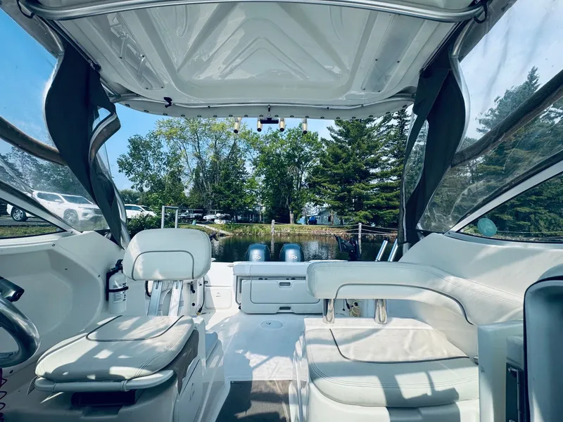 Slide: The Image of Wellcraft 252 Coastal 2004 - 8