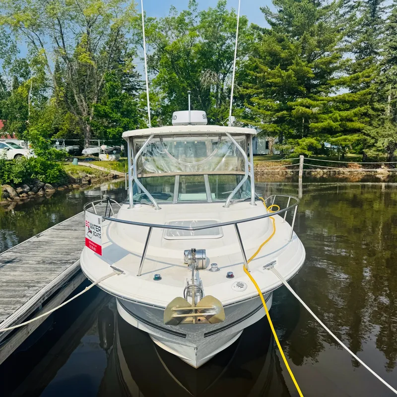 Slide: The Image of Wellcraft 252 Coastal 2004 - 3