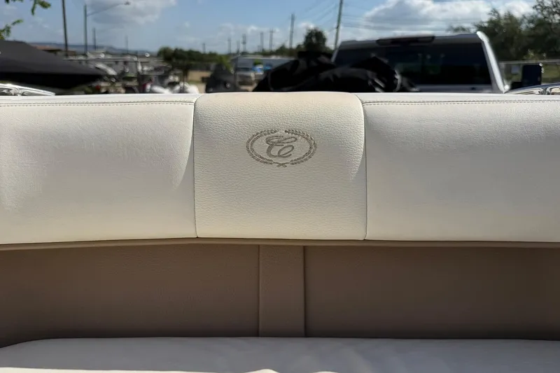 Slide: The Image of White leather seat with Cobalt logo on a 2007 Cobalt 212 boat. - 41