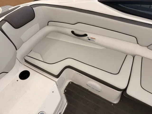 Slide: The Image of Yamaha AR190 2025 - 11